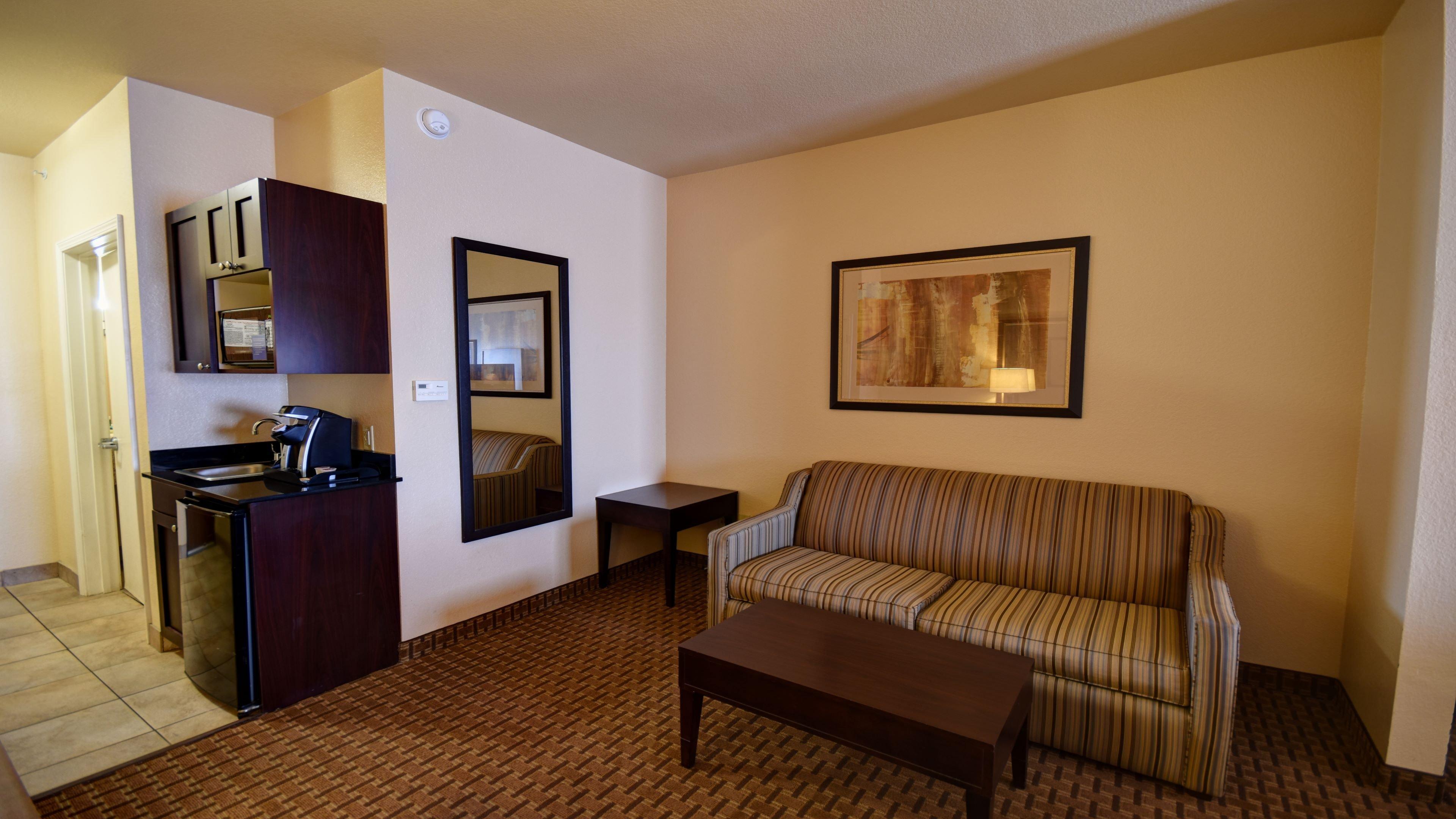 Holiday Inn Express & Suites Del Rio By Ihg Exterior foto