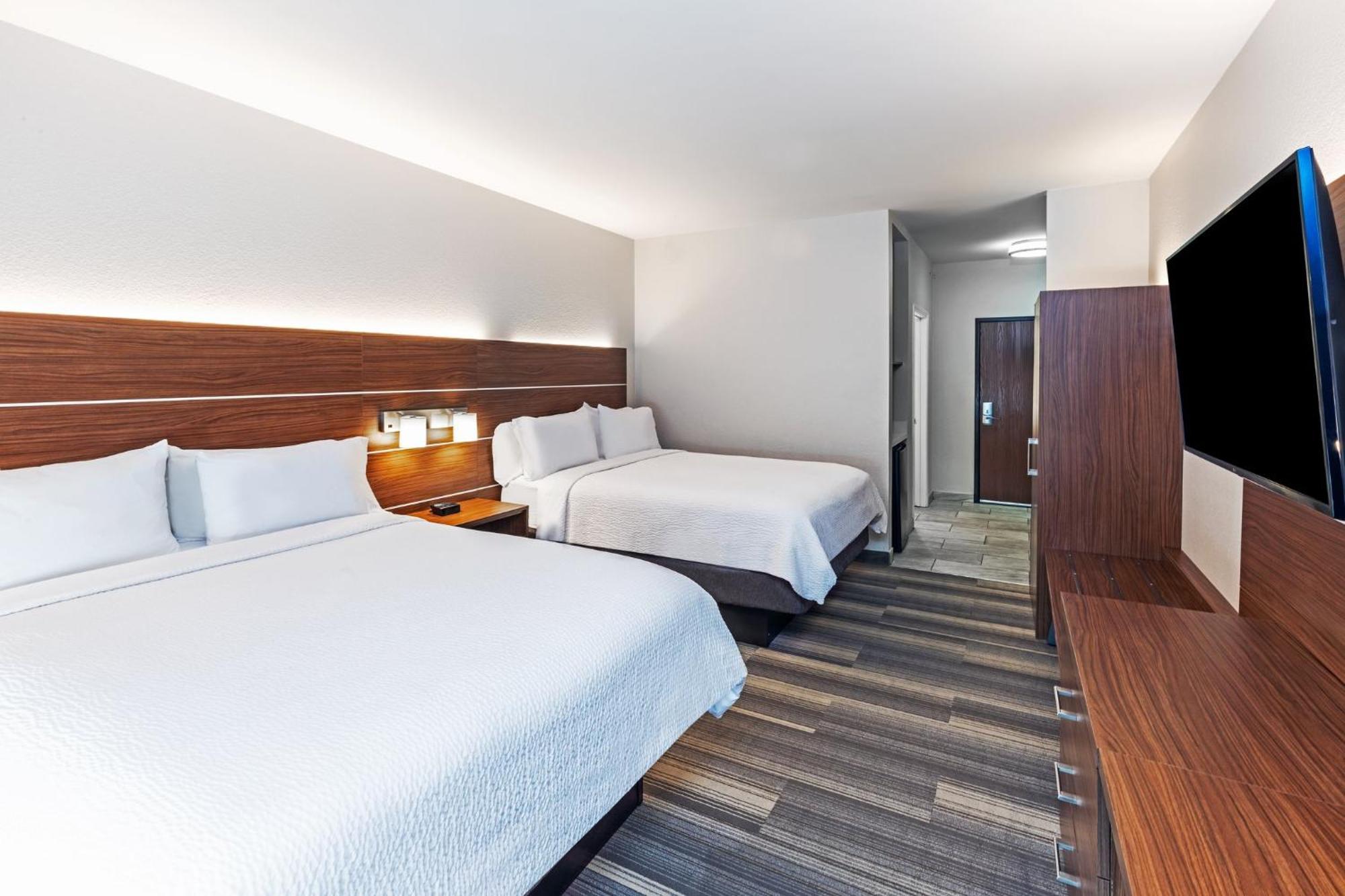 Holiday Inn Express & Suites Del Rio By Ihg Exterior foto