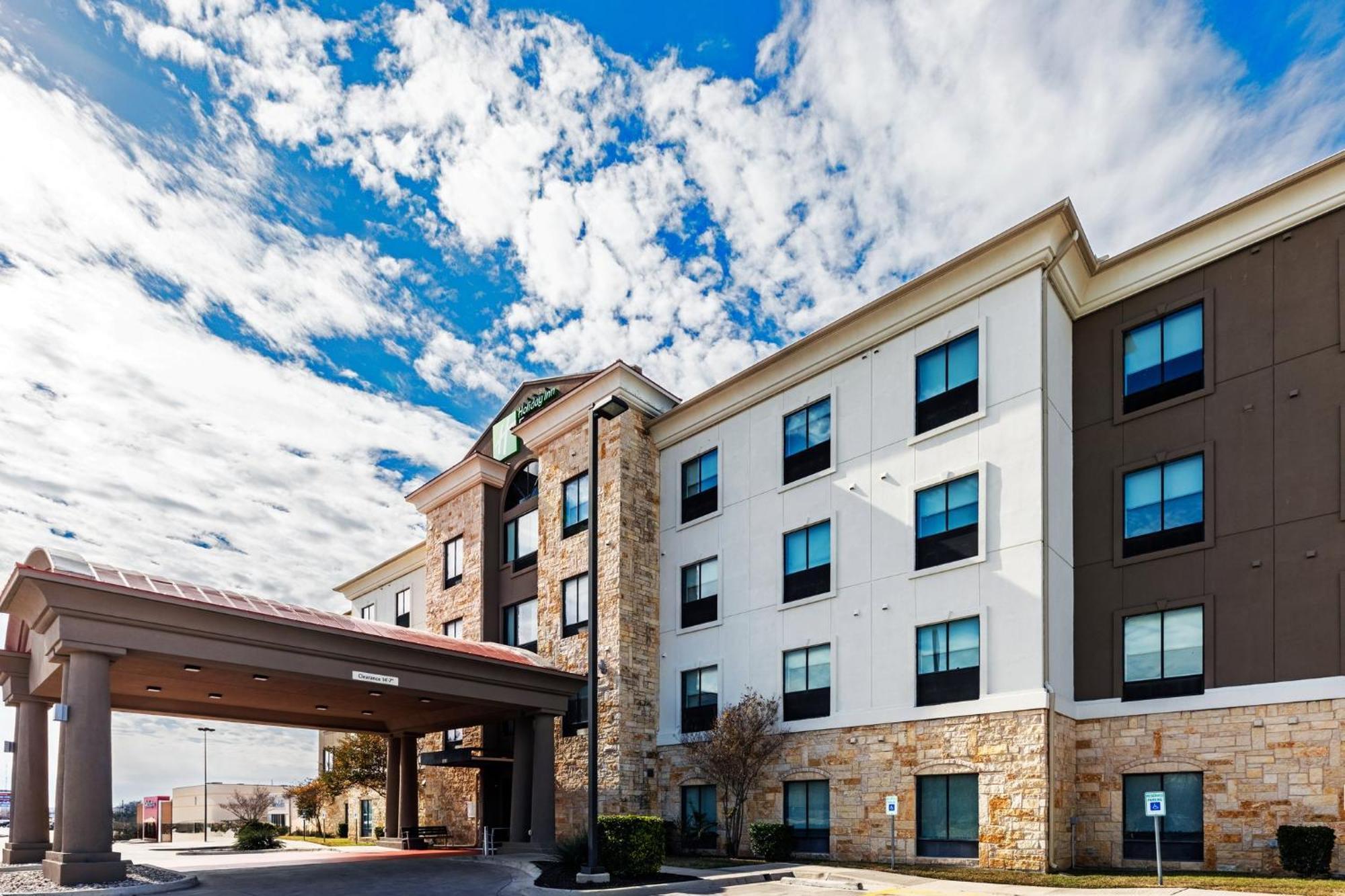 Holiday Inn Express & Suites Del Rio By Ihg Exterior foto